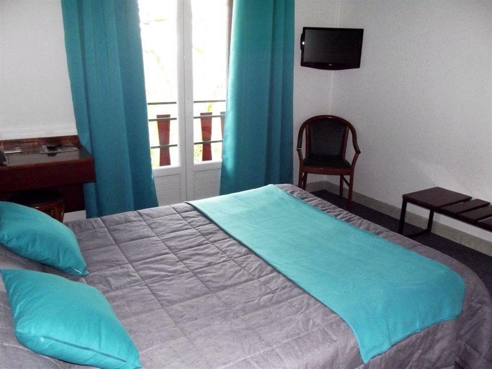 Hotel Robinson Auch Eksteriør billede