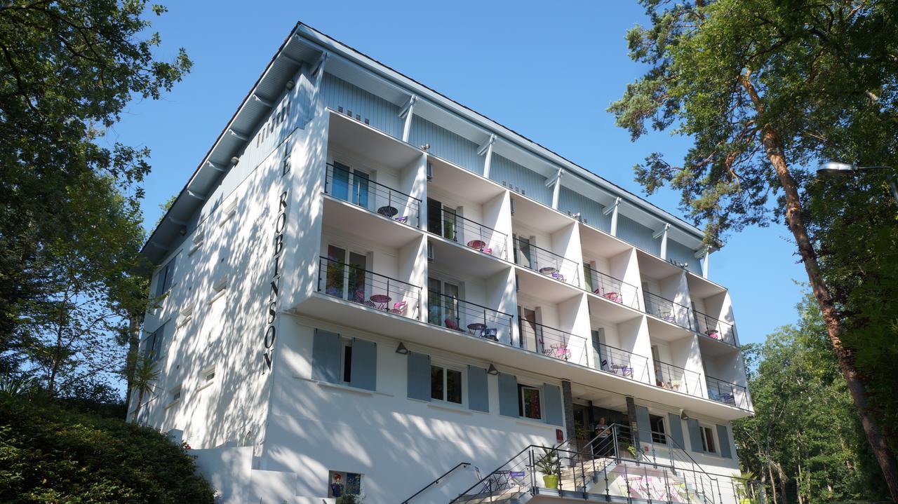 Hotel Robinson Auch Eksteriør billede