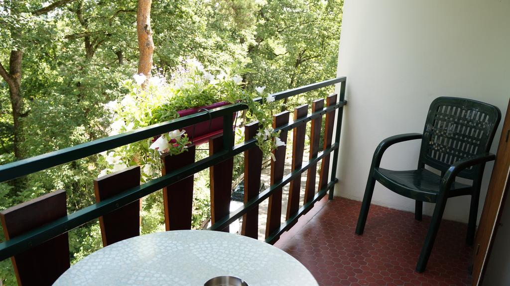 Hotel Robinson Auch Eksteriør billede